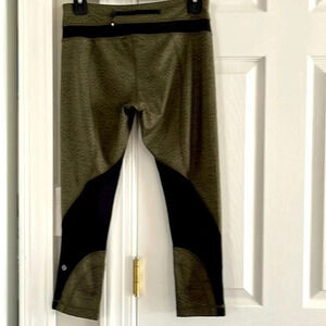 Lululemon Athletica leggings women size 4, green & black